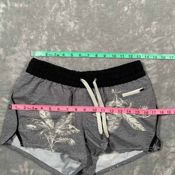 Vuori Clementine Shorts Small Grey Lined Palm Trees Activewear Running Workout - Picture 8 of 11
